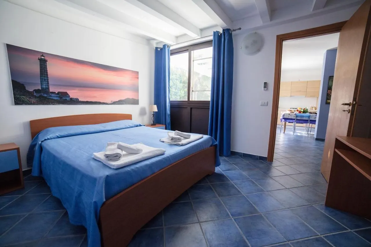 Lägenhetshotell Villa Concettina Capo dʼOrlando Italien