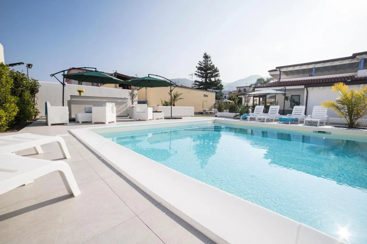 Villa Concettina Capo dʼOrlando 0*,