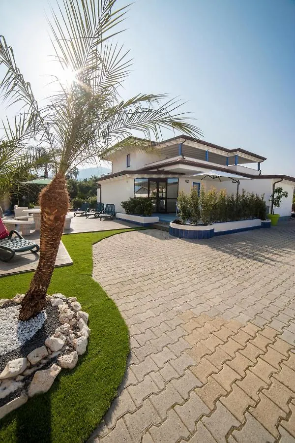 Villa Concettina Capo dʼOrlando Aparthotel