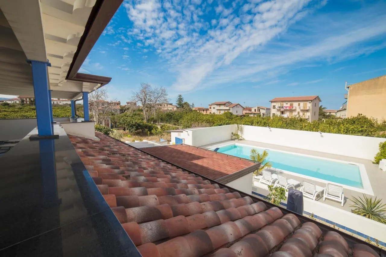 Aparthotel Villa Concettina Capo dʼOrlando
