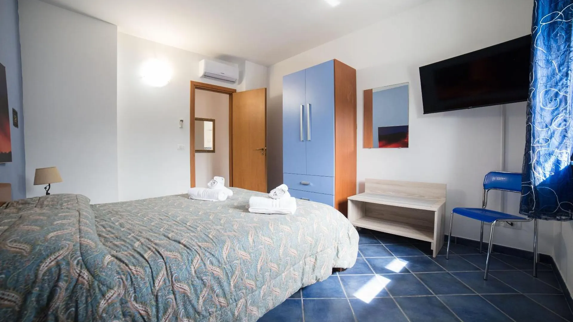 Aparthotel Villa Concettina Capo dʼOrlando